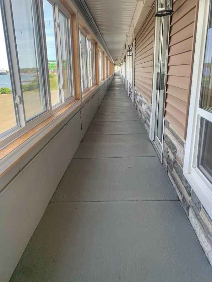 Harbourview Inn And Suites Sydney Exterior foto